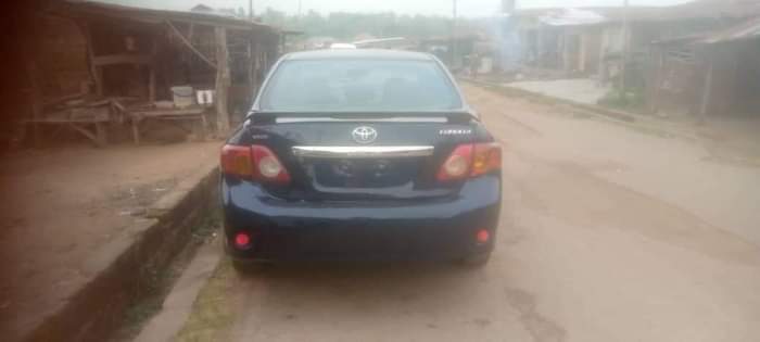 A picture of 2010 Toyota Corolla 2010 Corrola 2010 Blue