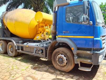 A picture of Concrete mixer