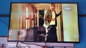 A picture of Startimes tv 40 inches in sell 450k in banda kireka