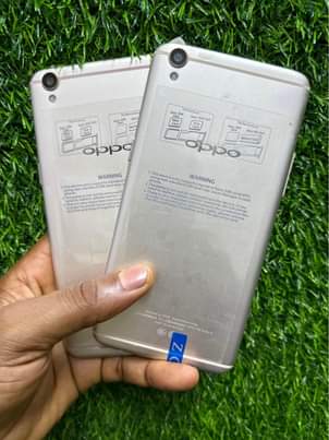 A picture of OPPO R9 PLUS ram6 128Gb brand new phone