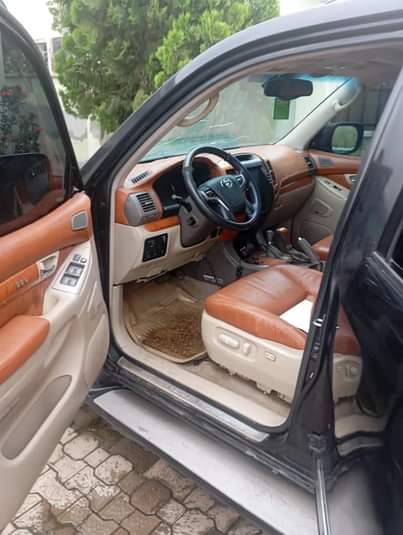 A picture of 2010 upg 2022 Toyota Prado 9m DM PRODIVGOLD AUTOS