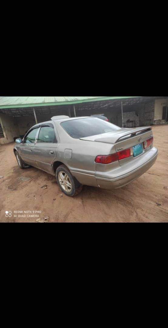 A picture of Toyota Camry tiny big Everything is working Owerri imo state