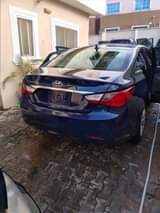A picture of Hyundai Sonata 2011model neatly used very clean in and out