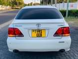 A picture of TOYOTA CROWN ATHLETE