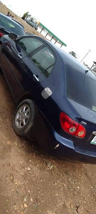 A picture of 2005 Toyota Corolla le