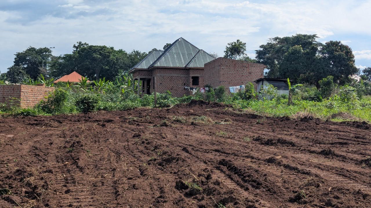 A picture of PLOTS AT WAKISO BUWASA 14M 0743362384 0782773949
