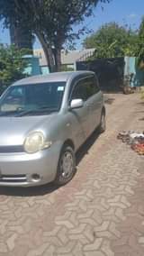 A picture of Kaz kwako dada kashuka Bei mil 6.8 Sienta full AC