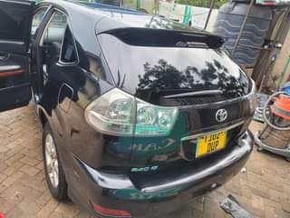 A picture of TOYOTA HARRIER NEW MODEL