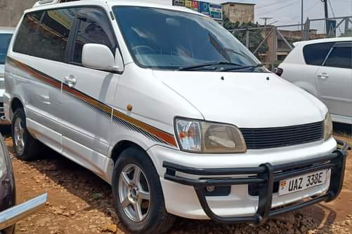 A picture of TOYOTA NOAH SUPER UAZ IN PERFECT CONDITION PRICE 18M 0708
