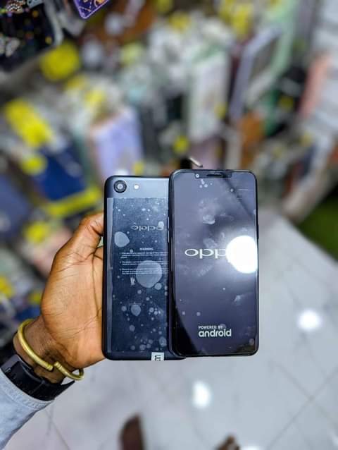 A picture of Oppo A83. 180k 0752247673