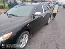 A picture of 2 1m Toyota Camry 2008 model with chilling AC everything