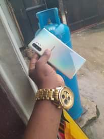 A picture of Mzungu wa roho maphone