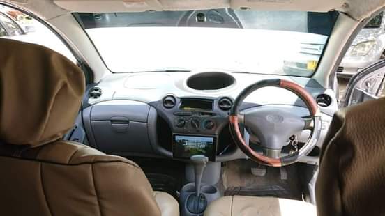 A picture of 2002 Toyota Vitz New stock