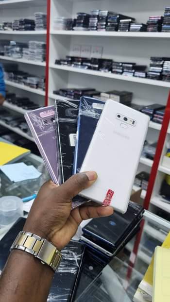 A picture of phones kpla