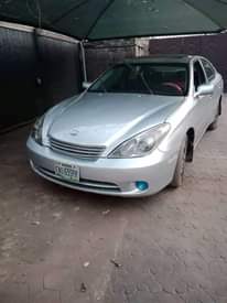 A picture of Lexus Es