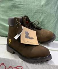 A picture of Original Timberland Boots at 200K