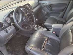A picture of Toyota RAV4 for sale Engine Gear box Ac chilling Catalyst