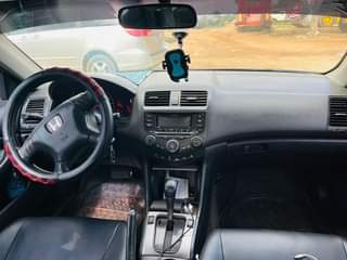 A picture of Very sharp Honda Accord 2005