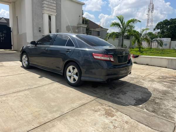 A picture of TOYOTA CAMRY SE 2009 MODEL WITH GENUINE CUSTOM DUTY AT
