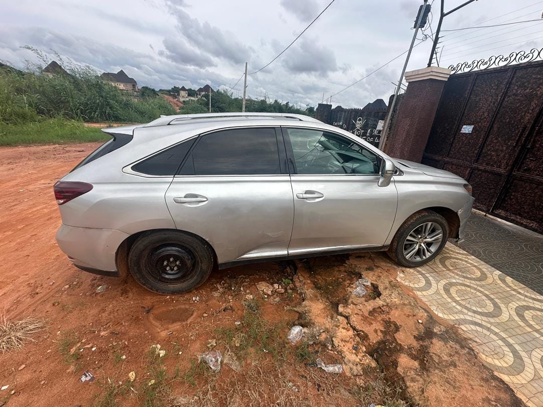 A picture of Lexus rx350