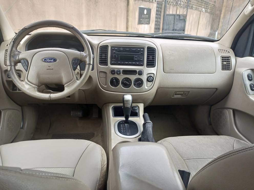 A picture of 07 1st body FORD ESCAPE