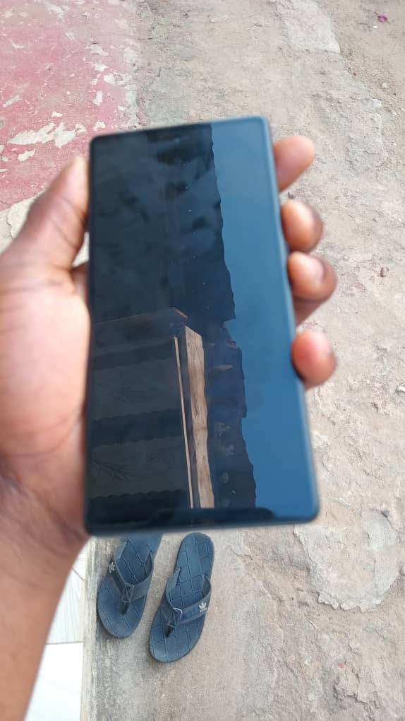 A picture of Google pixel 6a Gb 128