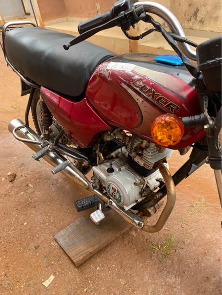 A picture of Admin please approve Bajaj machine for sale Price 450k Location