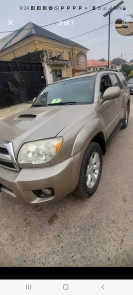 A picture of 08 Toyota 4runner