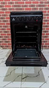 A picture of DELTA JIKO PLATE 3 GAS MOJA UMEME BADO MPYA BEI