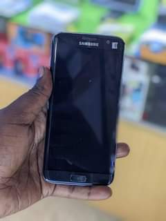 A picture of Galaxy S7 330k