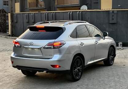A picture of KINZZYAUTO S 08109018982 18 300 000 Refer and earn oks