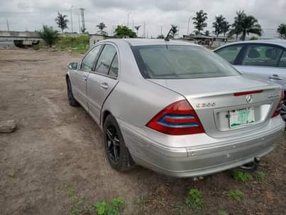 A picture of 2004 Mercedes Benz C200 Salon