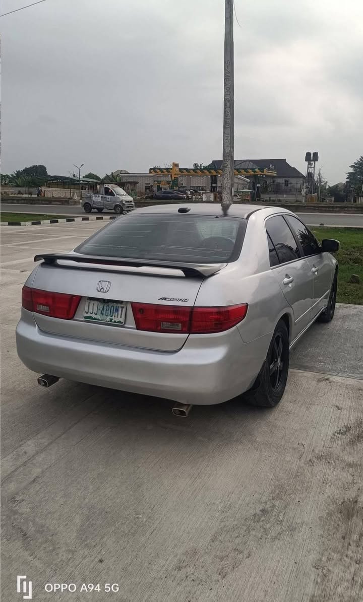 A picture of Honda accord 2005