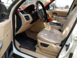 A picture of 2008 super clean Range Rover