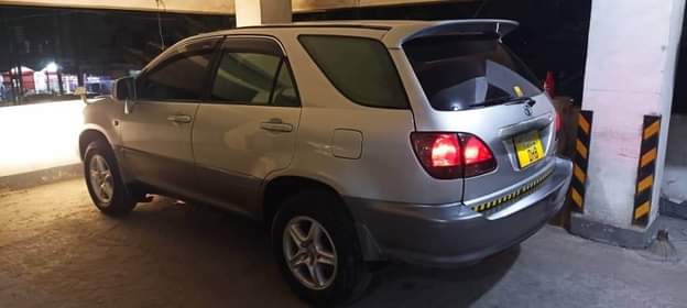 A picture of Toyota Harrier