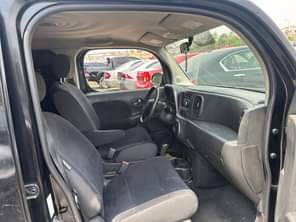 A picture of direct Belgium keyless 09 Nissan Cube good for school runs