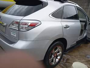 A picture of Lexus RX 350 2010 model 3 months used came into