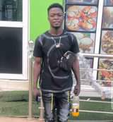 A picture of This guy is a scam He use this phone scamming