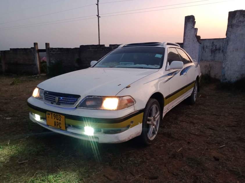 A picture of MARK II GRAND MIL 3 FULL AC ENGINE VVTI SAFARI
