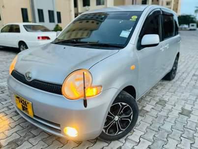 A picture of SIENTA