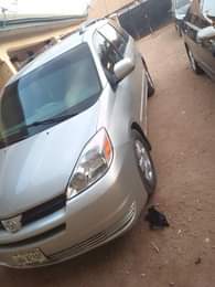 A picture of Toyota Sienna 2005 model 4 sale Clean partial first body