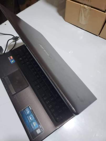 A picture of Asus laptop