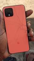A picture of Google Pixels 4xl 250k Kipengele Crack Kwa Nyuma Infinix 150k