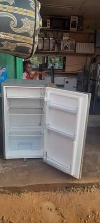 A picture of 120L capacity BRUHM single door fridge on sale
