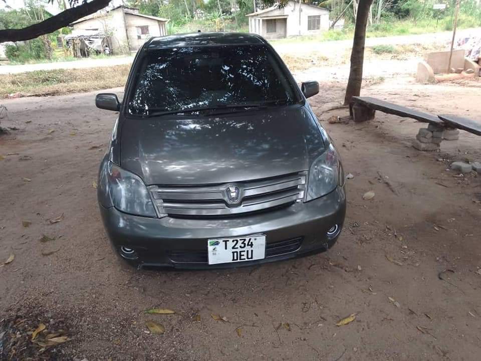 used toyota ist