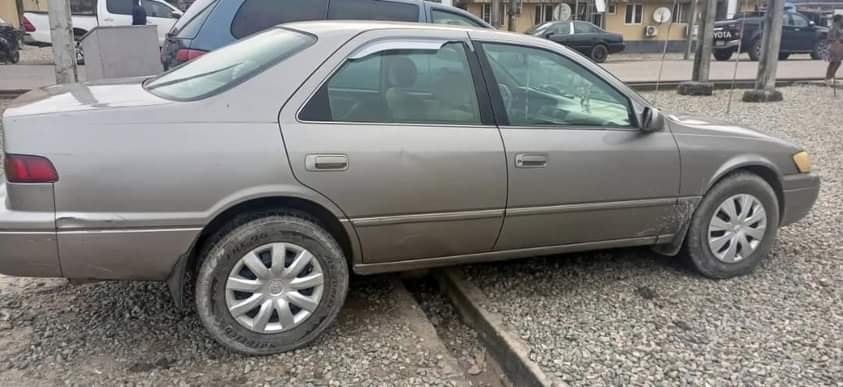 A picture of TINYLIGHT CAMRY 4 Plugs FIRST BODY PAINT Good Engine and