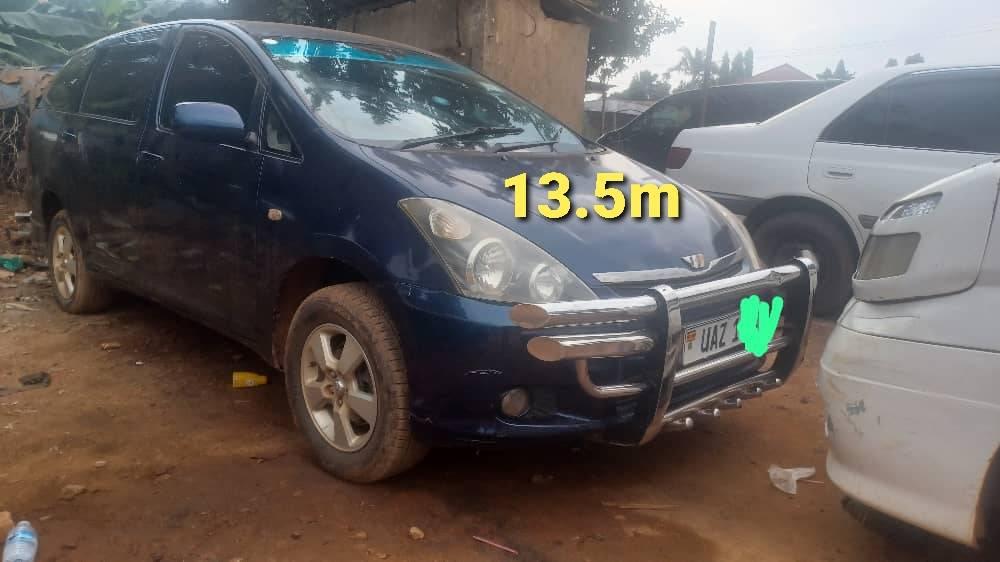 A picture of Cars on sale call or WhatsApp me 0703149812