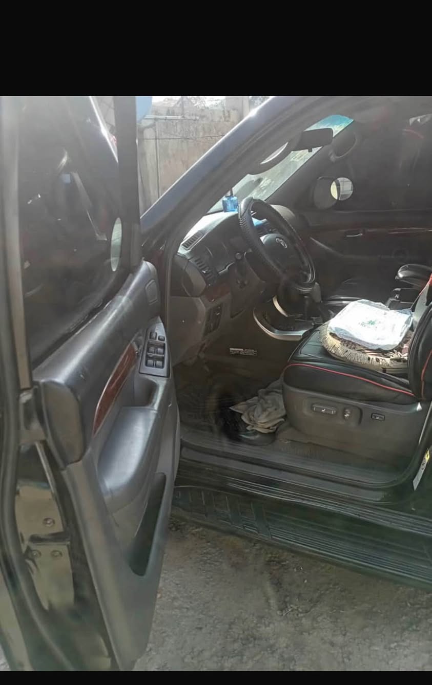 A picture of Toyota prado 2007
