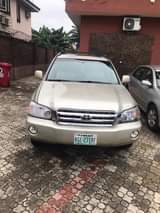 A picture of 06 Toyota Highlander