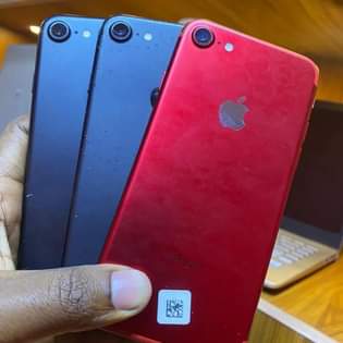 A picture of iPhone 7G